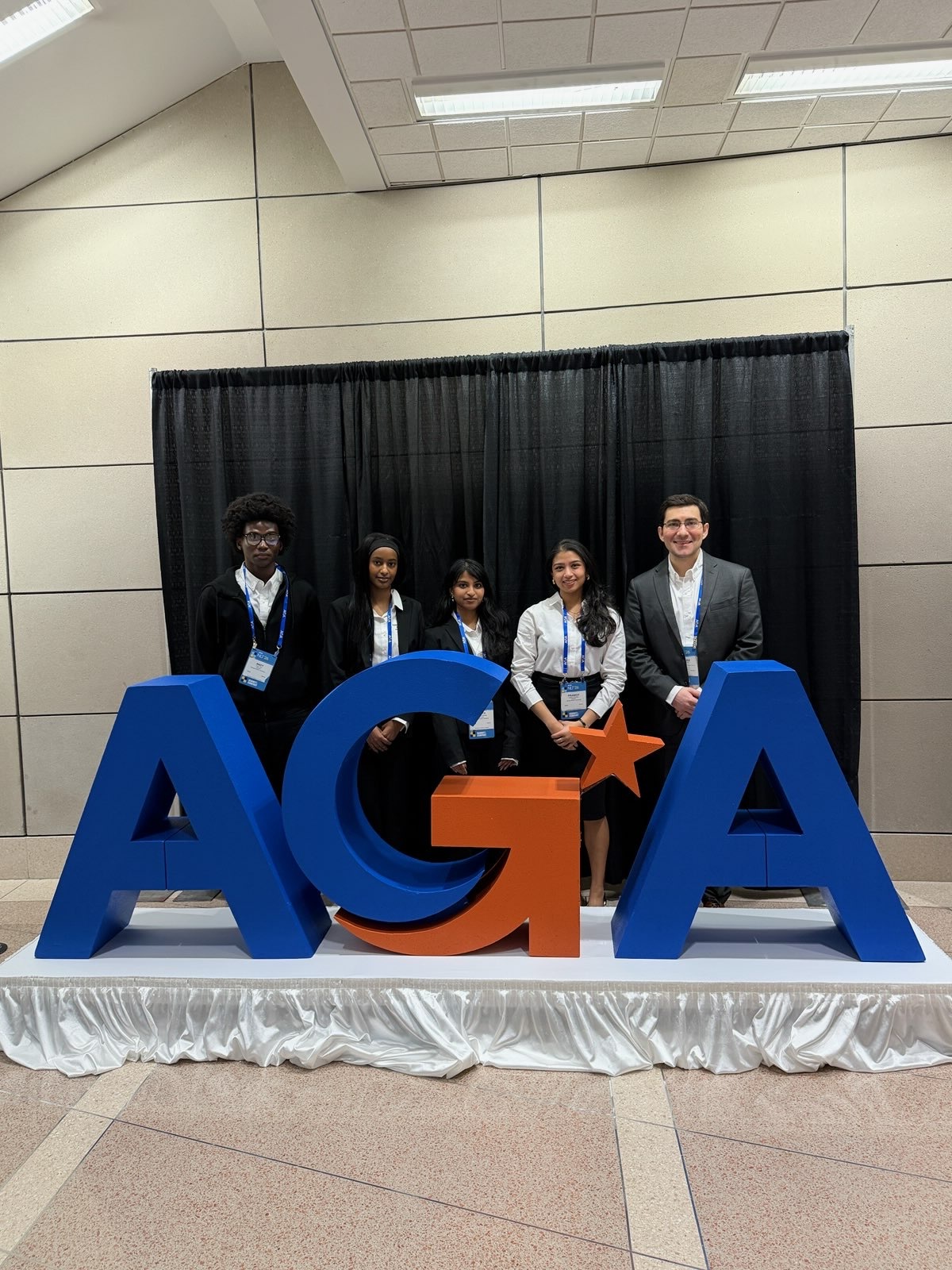 (left to right) Andy Yaro, Mariam Debas, Nikita Chandrasing, Pranavi&nbsp;Doodala, Khaled Alkurd. Courtesy of Fiscal Patriots.