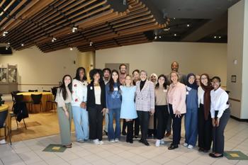 Group of Honors College student and healthcare leaders gather together for the Professional Development Roundtable on Healthcare.
